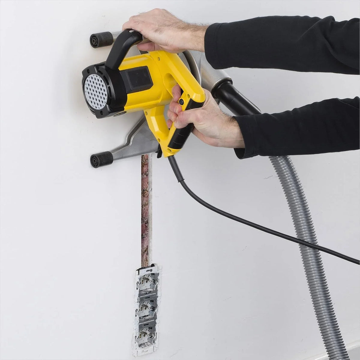 Powerplus -- Rozadora POWX0650 y aspiradora POWX323