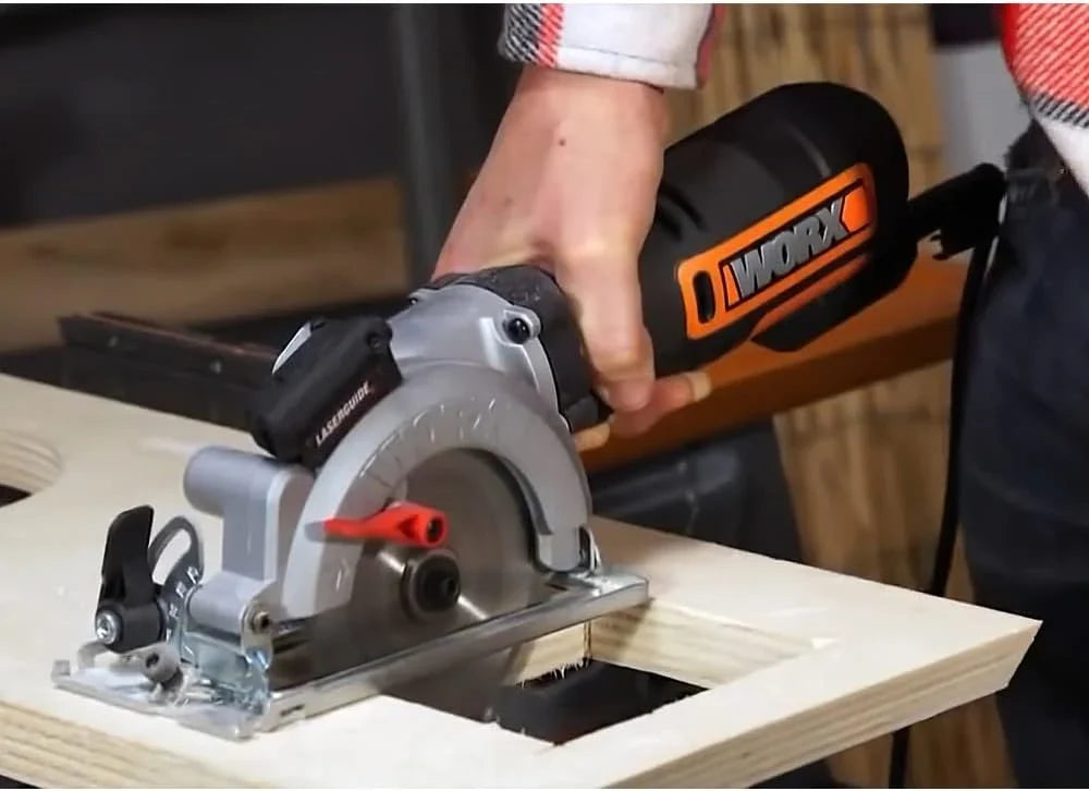 WORX Sierra circular WORXSaw XL 46mm, 800W | WX437 | Guía láser, sistema de aspiración integrado, rápido ajuste de profundidad, cambio de disco sencillo