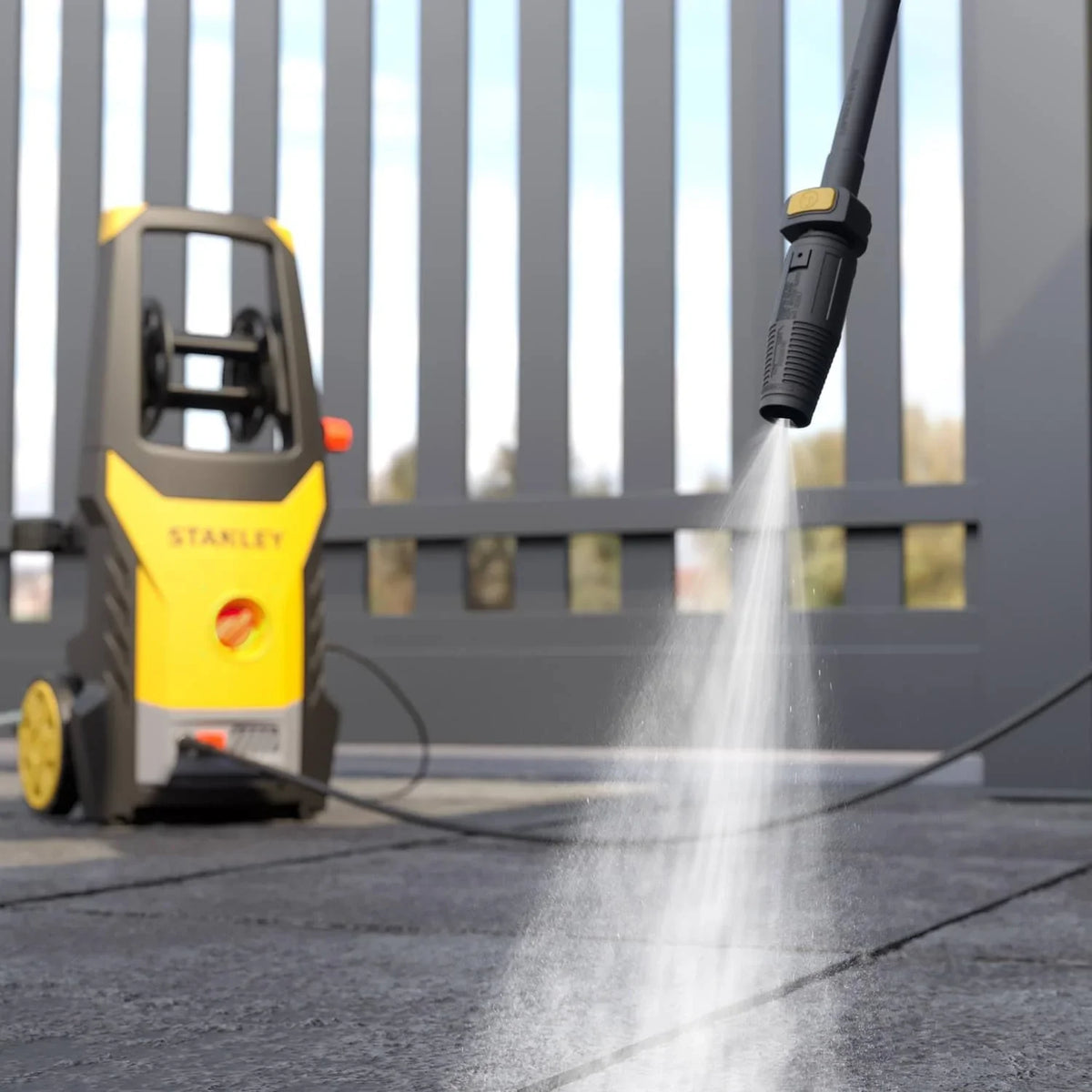 Stanley Hidrolimpiadora SXPW19BX | Alta Presión | para Automóviles Y Superficies Externas | con Limpiadora de Superficies y Cepillo Fijo | Presión máx. 150 Bar | Caudal máx. 440 l/h | Consumo 1900 W