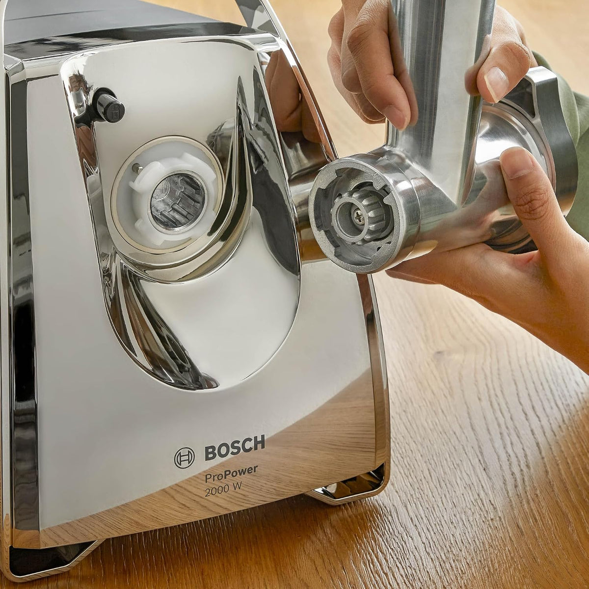 Bosch - Picador de carne, ProPower, 2000 W, Alta seguridad, Negro, cromo, MFW67440