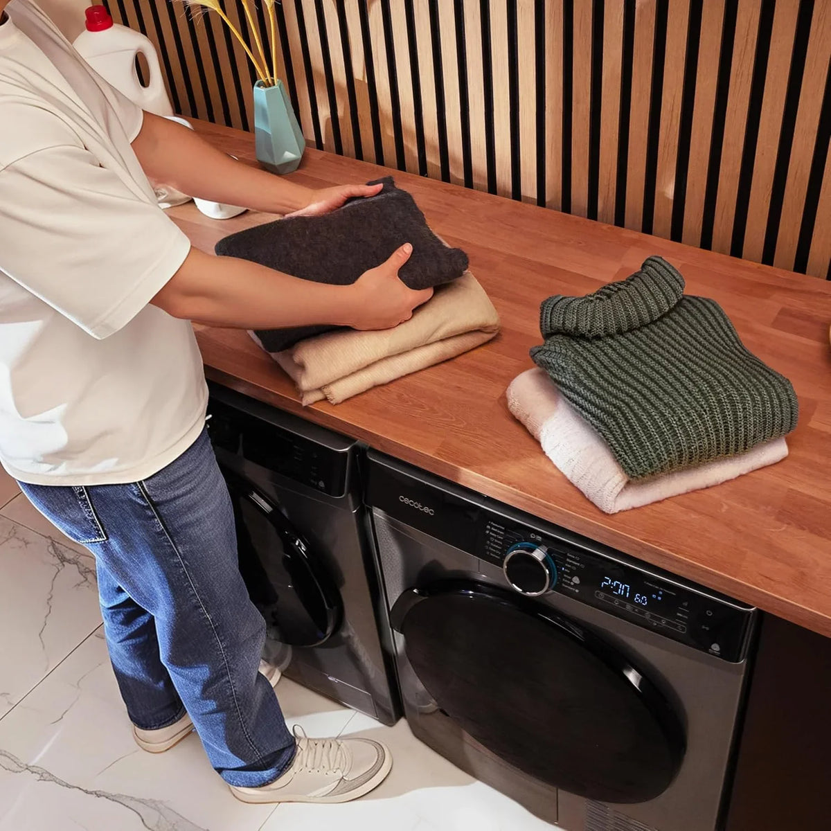 Cecotec Secadora de Ropa Bomba de Calor 10kg Bolero Dresscode Dry 10505 Inverter Steel. Clase Equivalente A+++, 14 Programas, Funciones como UV Care, Planchado Fácil, Certificación Woolmark, Inox