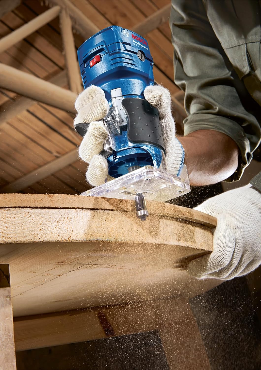 Bosch Professional fresadora de cantos GLF 55-6 (motor de 550 W girando a 33 000 rpm., incl. 2 llaves de una boca, 1 recogedor, tope paralelo, rodillo de corte al ras)
